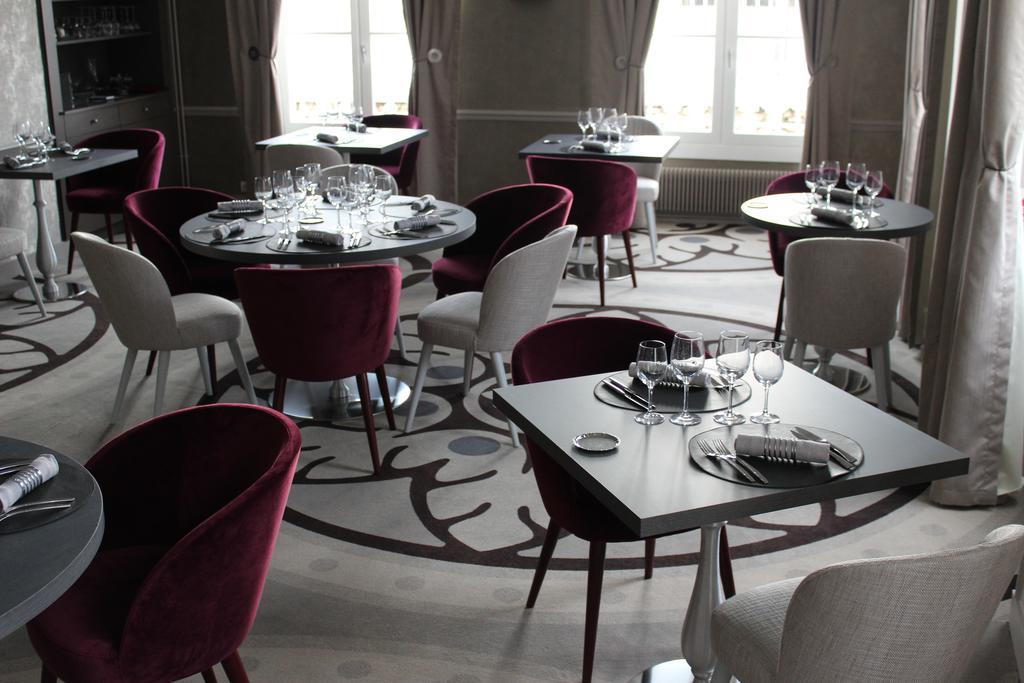 Logis Hotels Restaurants- Villa Des Bordes Cléry-Saint-André Buitenkant foto